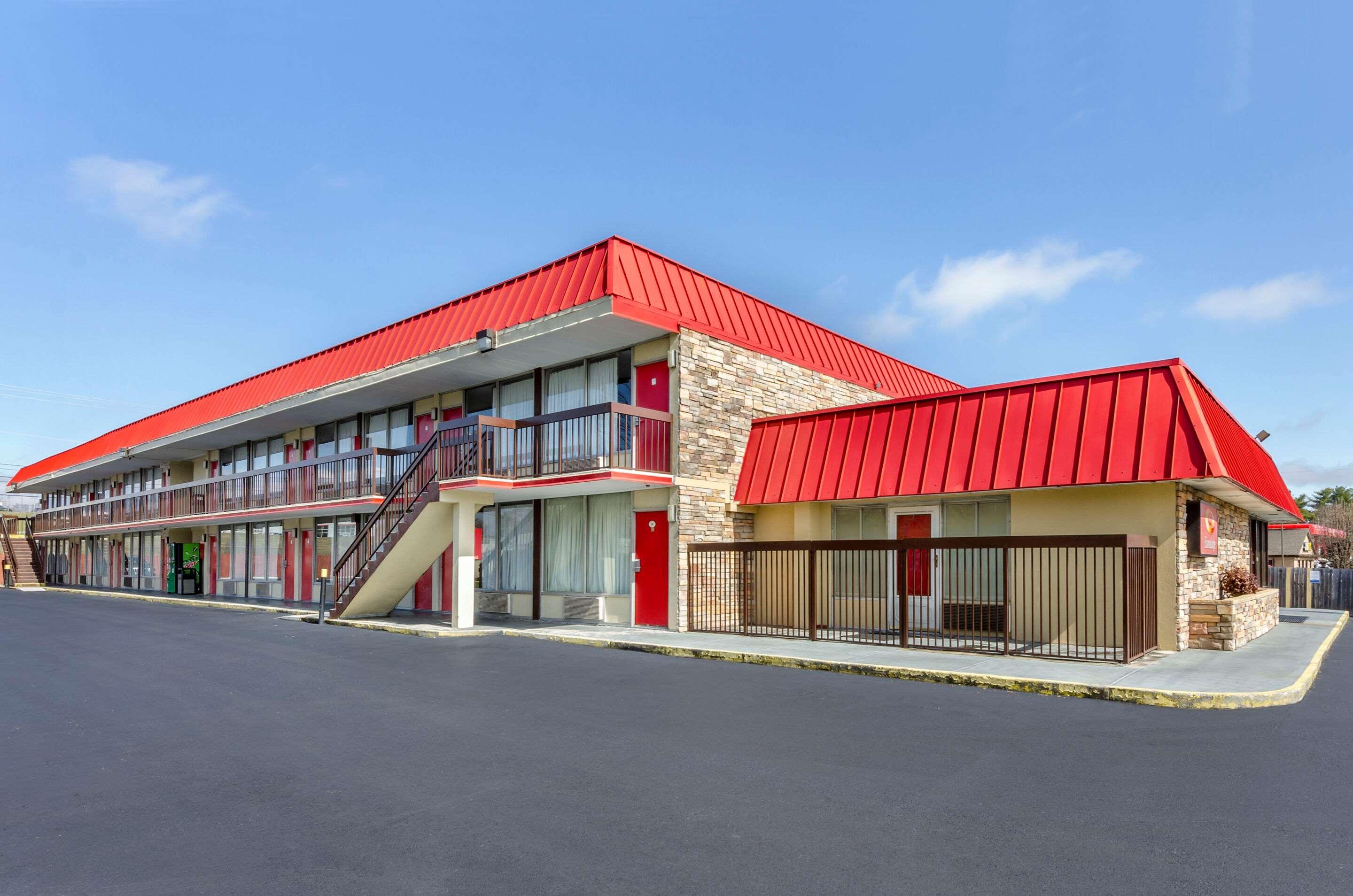 Econo Lodge Civic Center Roanoke Exterior photo